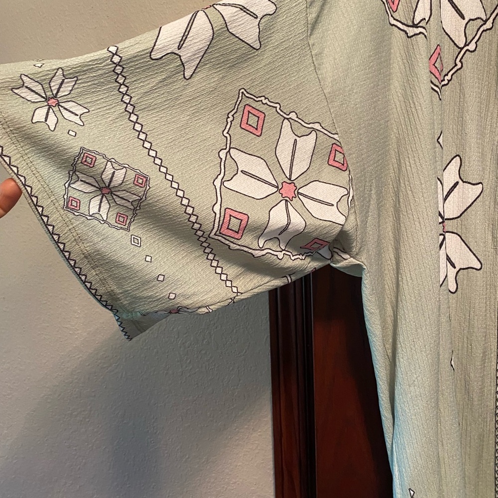 Kimono - Picture 5 of 7
